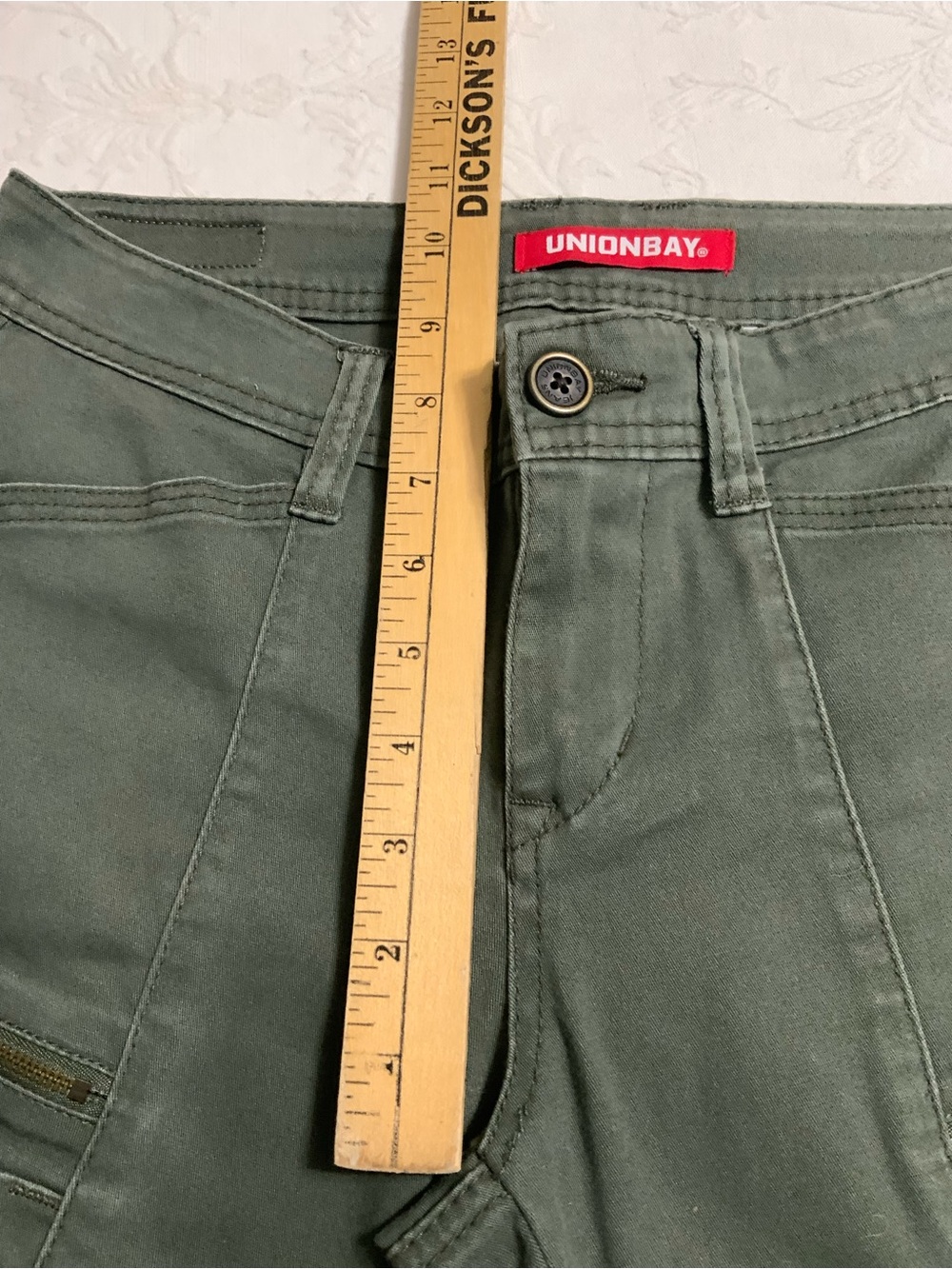 UNIONBAY Women’s Olive Cargo Pants with Zippered Pockets Y2K Military size 4 - Picture 6 of 9